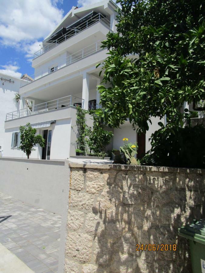 Apartmani Marinovic Подгора Экстерьер фото